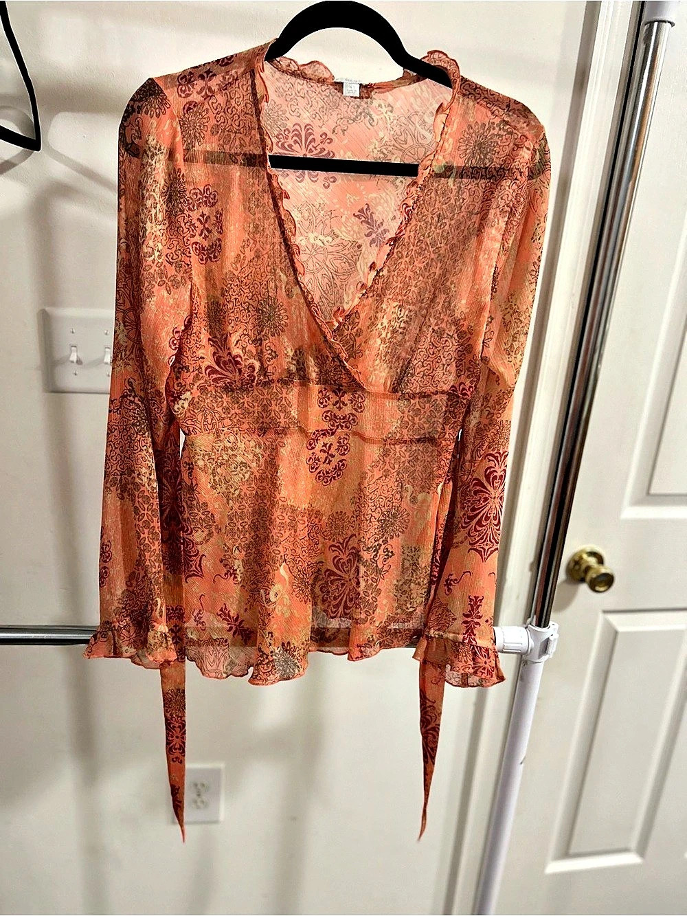 apt. 9 Paisley V-Neck Blouse in Orange & Pink Size Large